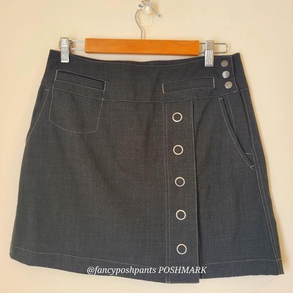 Athleta Dresses & Skirts - ATHLETA performance skirt many pockets details stitching snaps